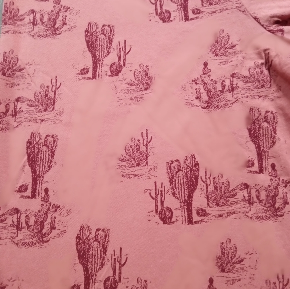 Men's XXL Salmon Colored Cactus Shirt - Picture 2 of 4